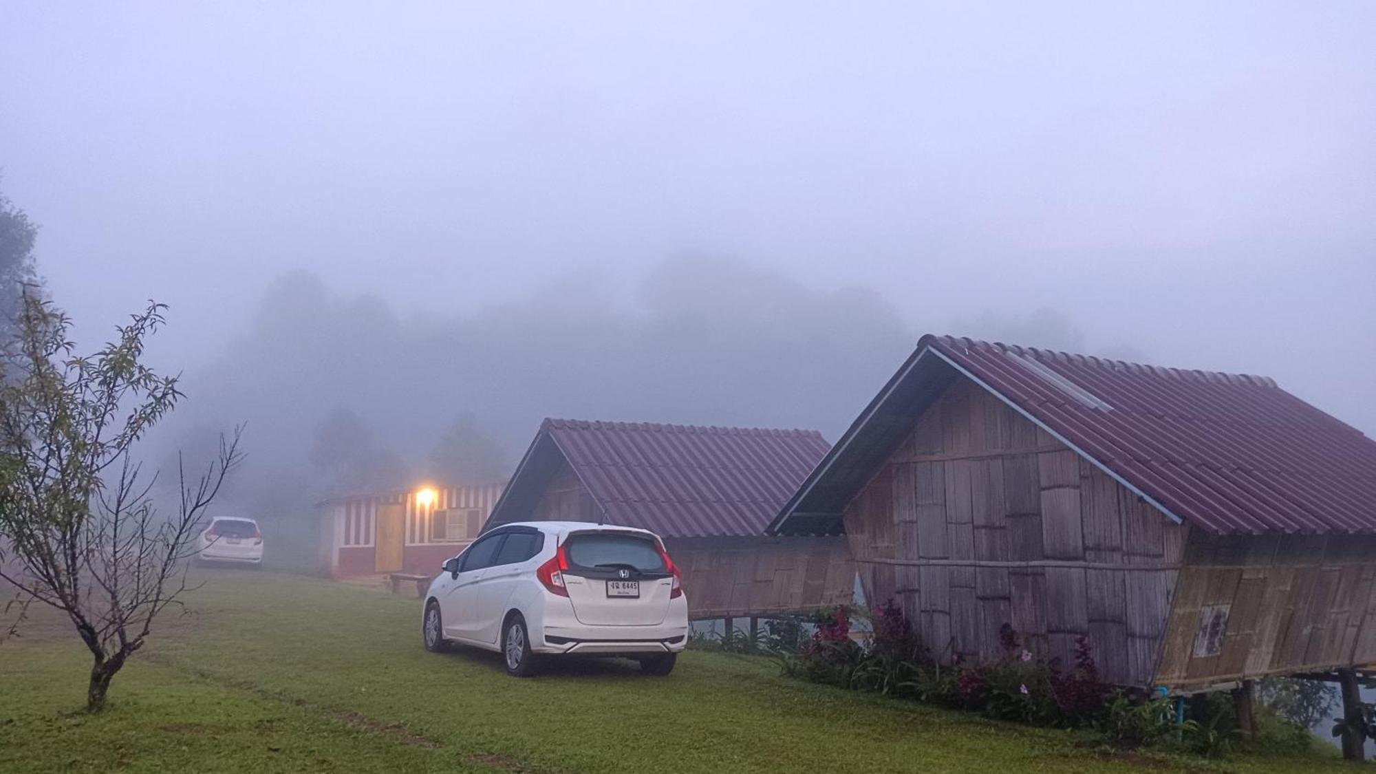ไร่นิธิสุนทร Nithisoonthon Farmstay Mae Hong Son Exterior foto